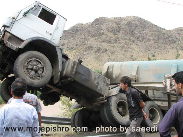 حادثه چپ كردن يك نفتكش روسي